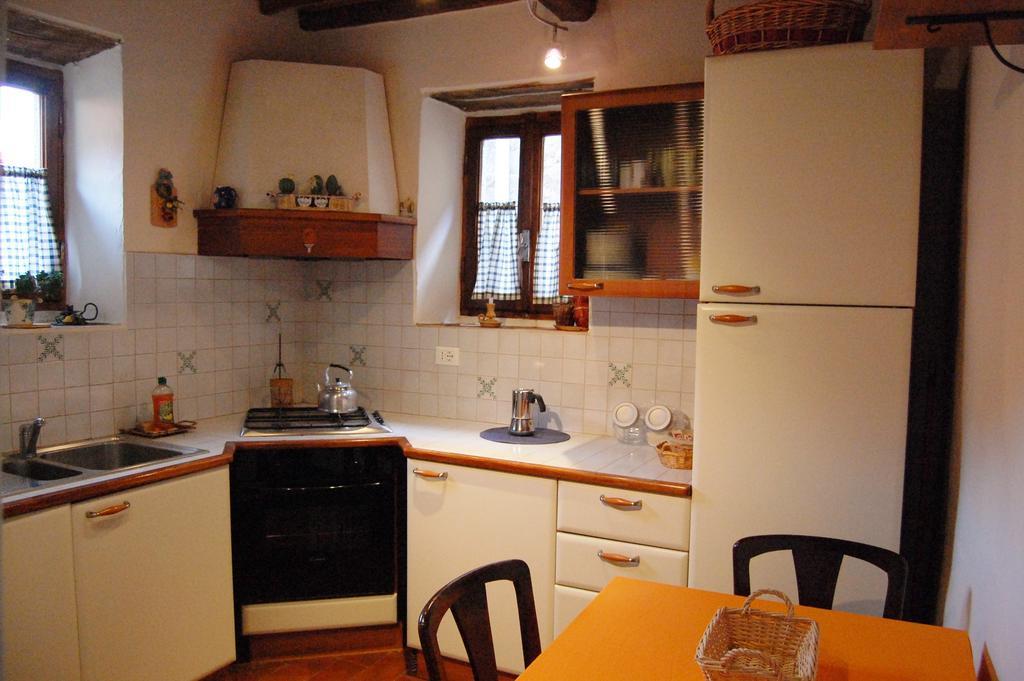 Casa Webb Villa Bagni di Lucca Cameră foto